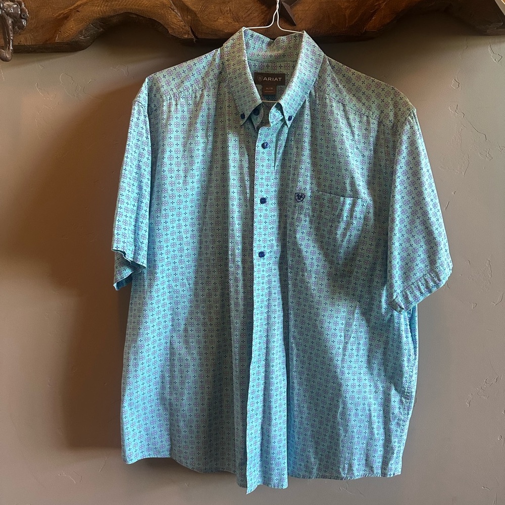 Ariat Blue Casual Button Down Shirt Lightweight Cotton